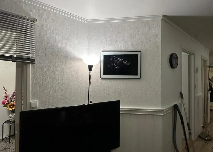 Bright And Modern Three-room With Balcony *